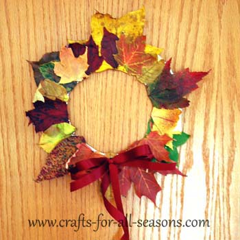 Fall Craft Ideas on This Autumn Leaf Wreath Is A Perfect Craft Project For Preschool