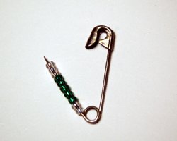 beaded safety pin craft