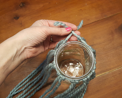 yarn knot mason jar
