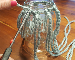 yarn knot mason jar