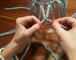 yarn knot mason jar