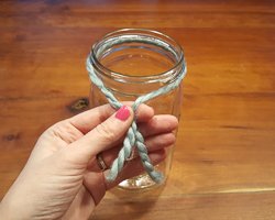 yarn knot mason jar