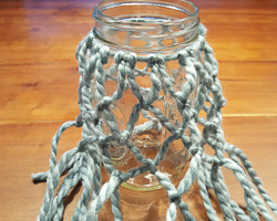 yarn knot mason jar